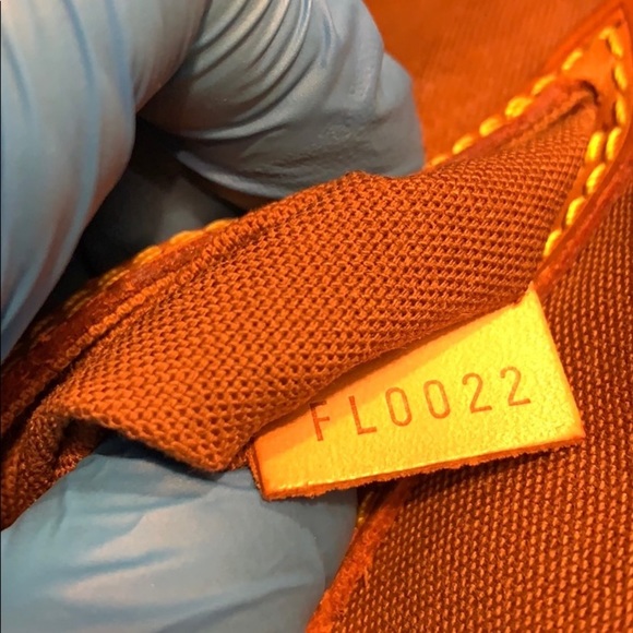 GU Louis Vuitton Monogram ALMA Satchel Handbag - Picture 8 of 8